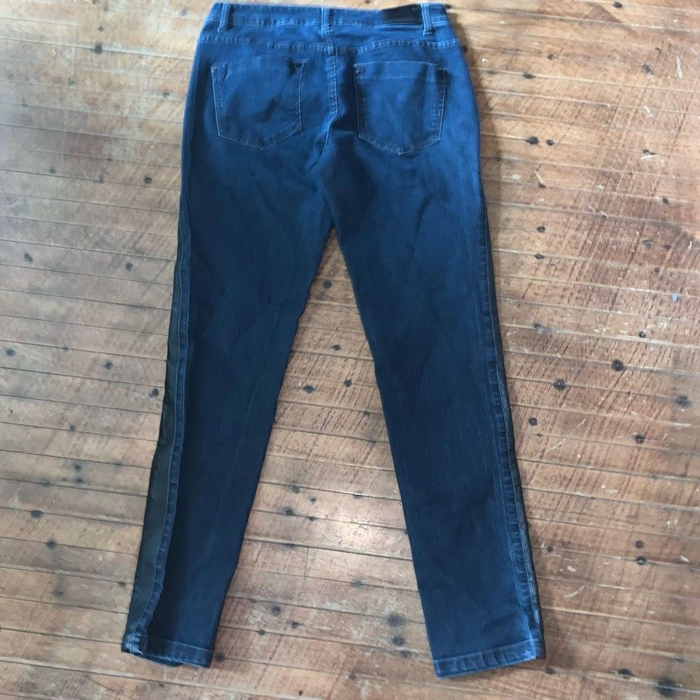 Liverpool 10/30 dark wash stretchy Abby skinny jeans - Picture 3 of 3